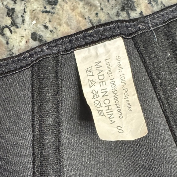 Black Waist Trainer S - Picture 7 of 9